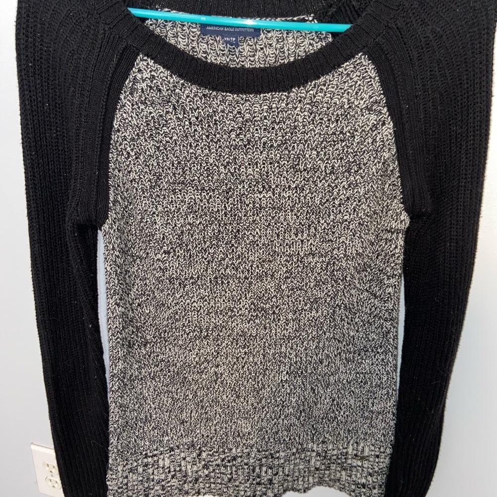 American Eagle sweater